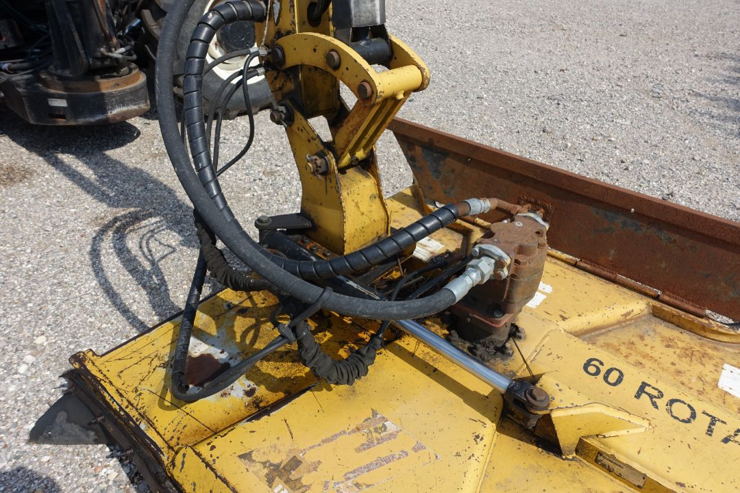 2010 NEW HOLLAND T6030 - Image 29